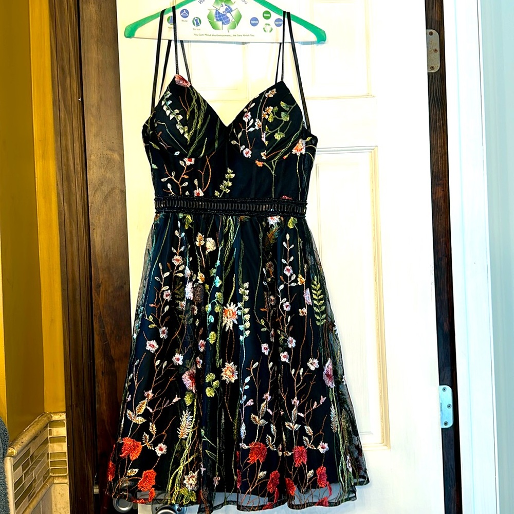 V-Neck Embroidered Floral Below the Knee Dress